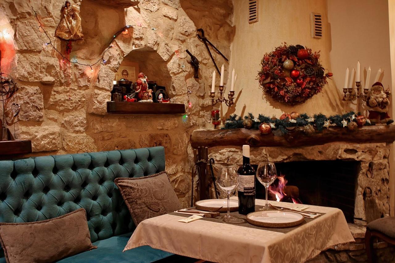 En Dimitsani 4*